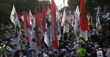Pendukung pasangan Anies-Cak Imin di KPU. (foto-antara)